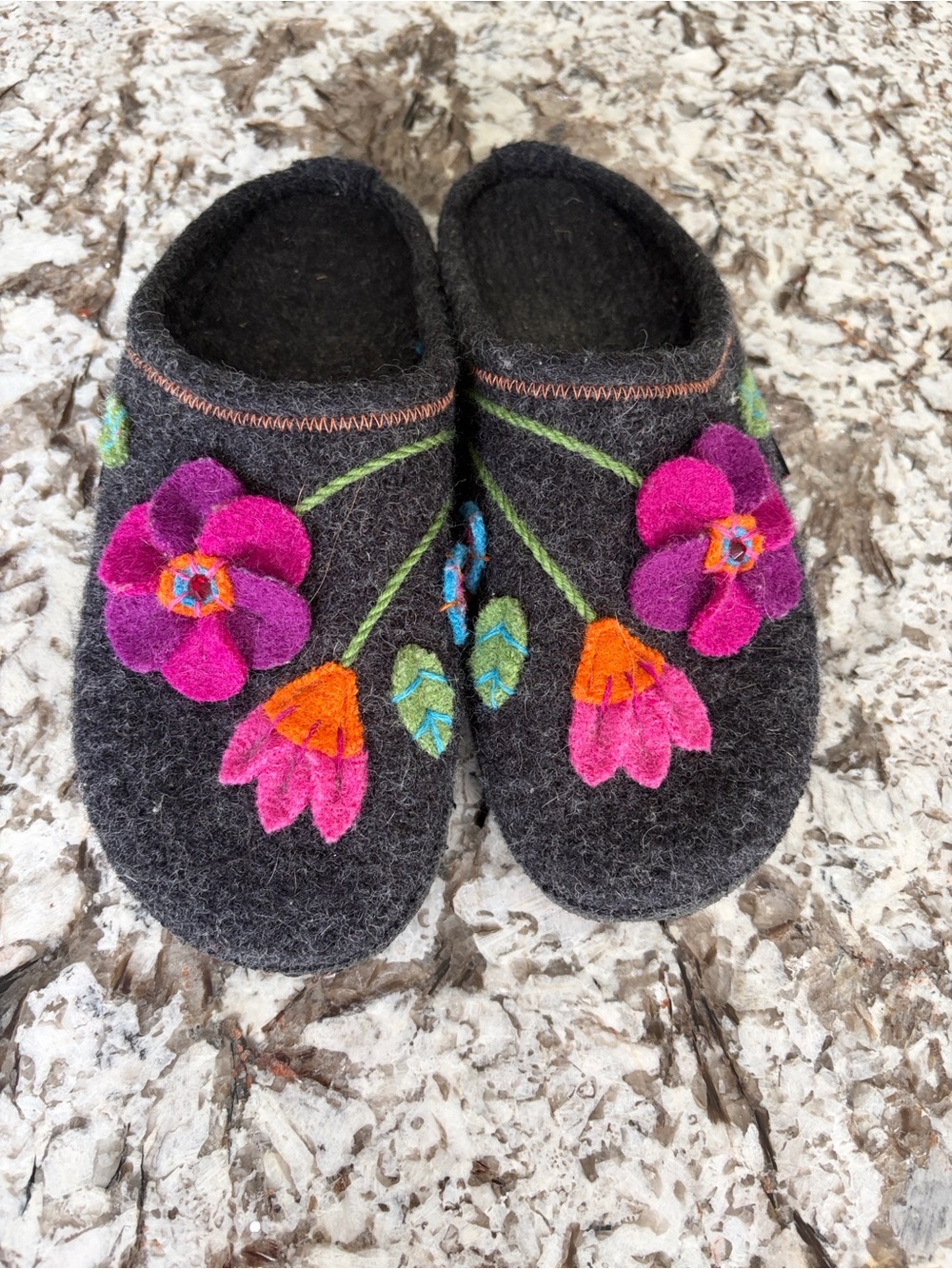 Giesswein Flora charcoal wool slippers size 38